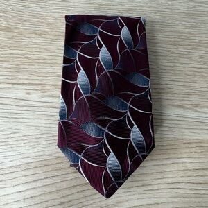 Bachrach Maroon and‎ Silver Pattern Silk Neck Tie Made in Italy